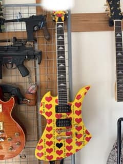 モッキンバード イエローハート柄 エレキギター ノーブランド - メルカリ