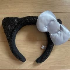 【値下げ交渉可能】USJ スパンコールキティちゃんカチューシャ 黒のサムネイル