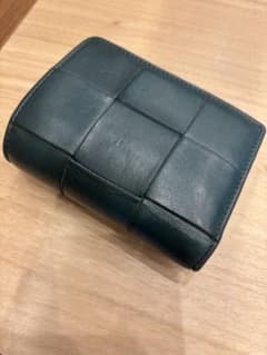 あ*お様 BOTTEGA VENETA 二つ折り財布 ダークグリーンのサムネイル