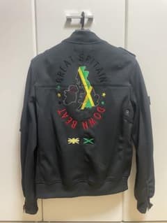 【値下げしました】ロンズデール　刺繍入り黒　ジャージ素材　ライダース型のサムネイル
