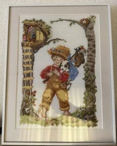 額入り クロスステッチ完成品 男の子と子犬 ツリーハウス 北欧刺繍 Eva