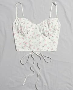 【SHEIN】レースアップキャミクロップトップのサムネイル