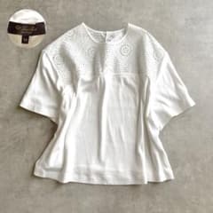 美品✨Loro Piana 半袖カットソー レース刺繍 ホワイト XS コットン 美品✨Loro Piana 半袖カットソー レース刺繍 ホワイト XS コットン