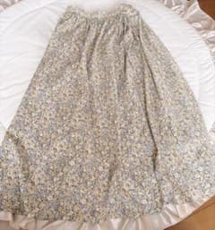 【美品】テチチ 花柄ロングスカート フレア ウエストゴム 春夏 裏地あり