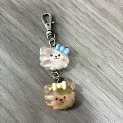 ネコとクマのダブルチャームのサムネイル