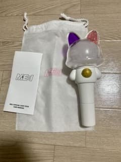 ME:I(ミーアイ) OFFICIAL LIGHT STICK　ペンライトのサムネイル