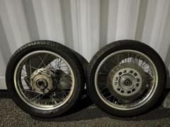 sr400 前後18インチホイールのサムネイル