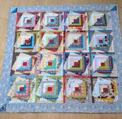 パッチワークキルト タペストリー ログキャビン 117✕117 - メルカリ