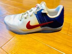 NIKE ナイキ バスケットボールシューズのサムネイル