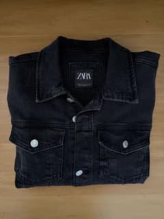 ZARA ブラック デニムジャケットのサムネイル