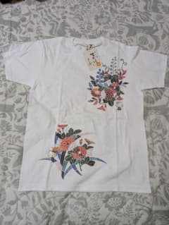 ハローキティ むかしむかし 和柄 Tシャツ 白 WMのサムネイル