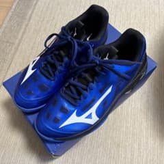 MIZUNO テニスシューズのサムネイル