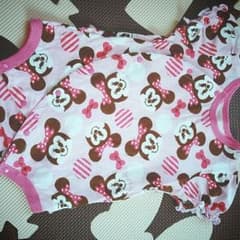 美品☆ミニー　ロンパースのサムネイル