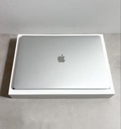 MacBook Pro i9 16インチ 1TBのサムネイル