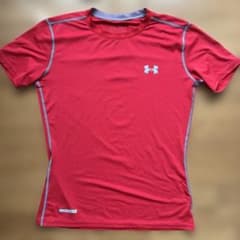 UNDER ARMOUR HeatGear アンダーシャツ レッドのサムネイル