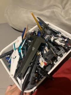 ガンプラ ジャンクのサムネイル