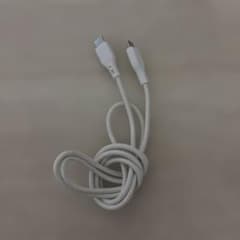 USB Type-C to Micro USB 充電ケーブルのサムネイル