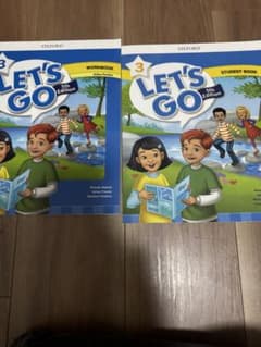 Let's Go 3 5th Edition 2冊セットのサムネイル