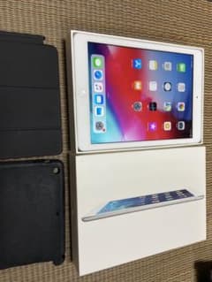 KT様専用 iPad Air 32GB WiFiのサムネイル