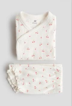 H&M ベビー服 セットアップ さくらんぼ柄 1-2M