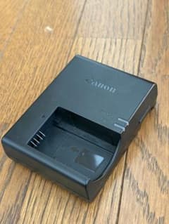 Canon LC-E17 バッテリーチャージャーのサムネイル