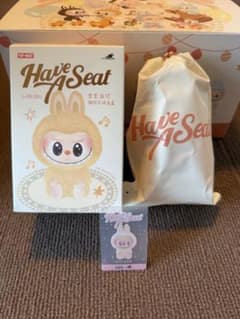 【正規品】ポップマート ラブブ ハブアシート　ダダ