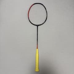 ASTROX 77 バドミントンラケット 4UG5 ASTROX 77 PRO バドミントンラケット 4UG5 - メルカリ