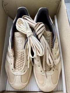 adidas GAZELLE INDOORベージュ スニーカー