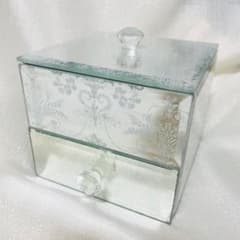 ローラアシュレイ ジュエリーボックス ジョゼッテ ミラー - メルカリ