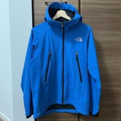 本日まで！ノースフェイス　V2フーディー　パーカーのサムネイル