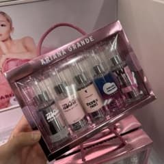 新品】Ariana Grande ボディミスト5本セット（海外限定2025） - メルカリ
