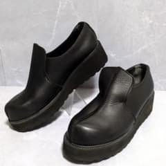 whoop-de-doo　フープディドゥ　レザースリッポン　厚底　オデコ靴　黒のサムネイル