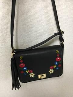 ももか様専用WEGO☆タッセル付き刺繍バッグのサムネイル