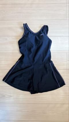 Nike 黒 ワンピース水着のサムネイル
