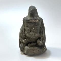【渋面、古い恵比寿土人形 約4.5㎝ 江戸時代頃】骨董仏像アンティーク豆仏民藝 骨董 小さな恵比寿天 恵比寿様 土人形 縁起物 民衆仏 仏像 民芸 民間