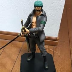 ワンピース ゾロフィギュアのサムネイル