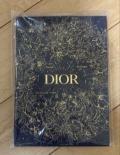 Dior ディオール 2022 ホリデー 限定ノベルティ ノートブックのサムネイル