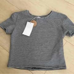 ZARA ショート丈Tシャツのサムネイル