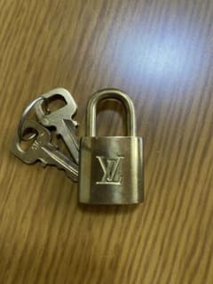RU様専用　LOUIS  VUITTON 南京錠のサムネイル