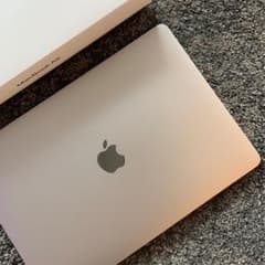 【Apple Store】MacBook Air 2021 スペースグレーのサムネイル