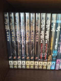 牙狼　DVDセル版　レンタル版　　非全巻セット 牙狼 DVDセル版 レンタル版 非全巻セット - メルカリ