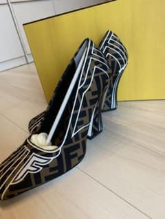 【新品】【新作】FENDI フェンディ　パンプス　ズッカ柄のサムネイル