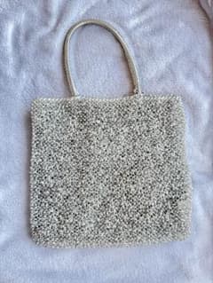 美品✨アンテプリマ ハンドバッグ スタンダード ラージ シルバーのサムネイル