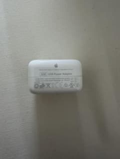 Apple 10W USB Power Adapter A1357のサムネイル