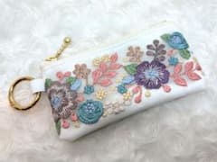キーケース　コインケース　インド刺繍リボン×合皮　マルチポーチ