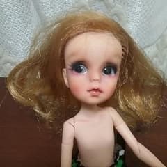 古い　お人形　シンディちゃんのサムネイル