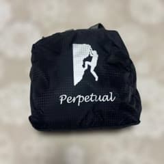 Perpetual ブラックリュックバックパックのサムネイル