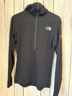 THE NORTH FACE Summit Series パーカーのサムネイル