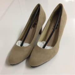 新品 スウェード生地 パンプスのサムネイル
