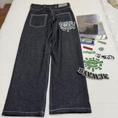 m32304419196_1.jpg?1763383357